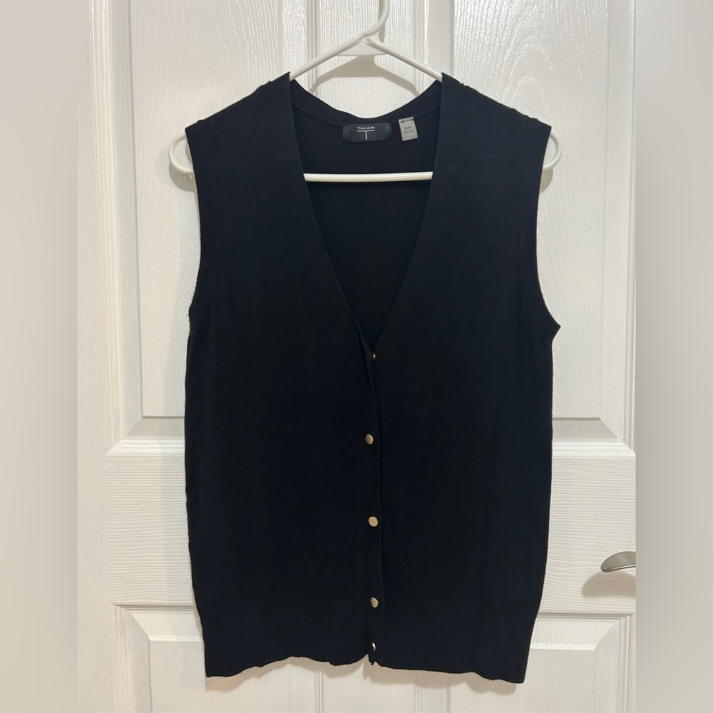 Women’s M Black Sweater Vest with Gold Snap Front